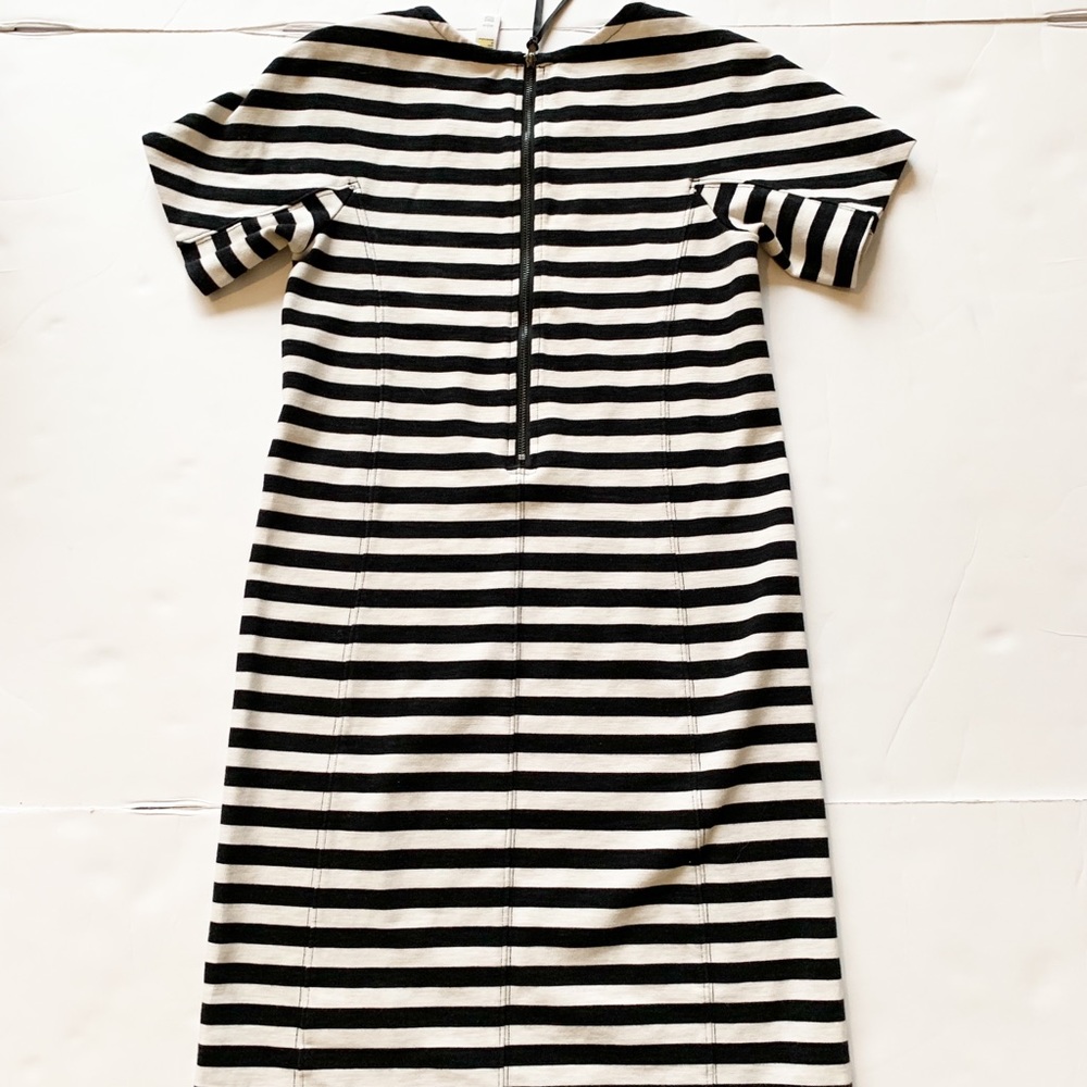 Lole black and Off white striped short sleeve “selah” shift Dress - Picture 3 of 6
